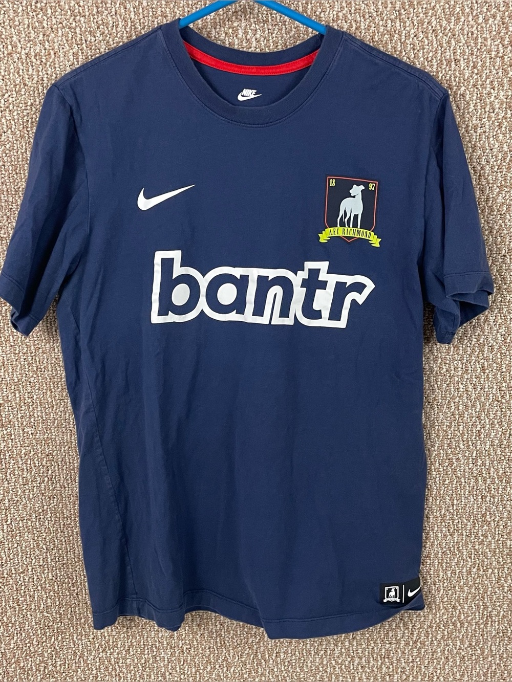 Nike AFC Richmond Bantr T-Shirt Men’s Medium Ted Lasso Navy Blue 184
